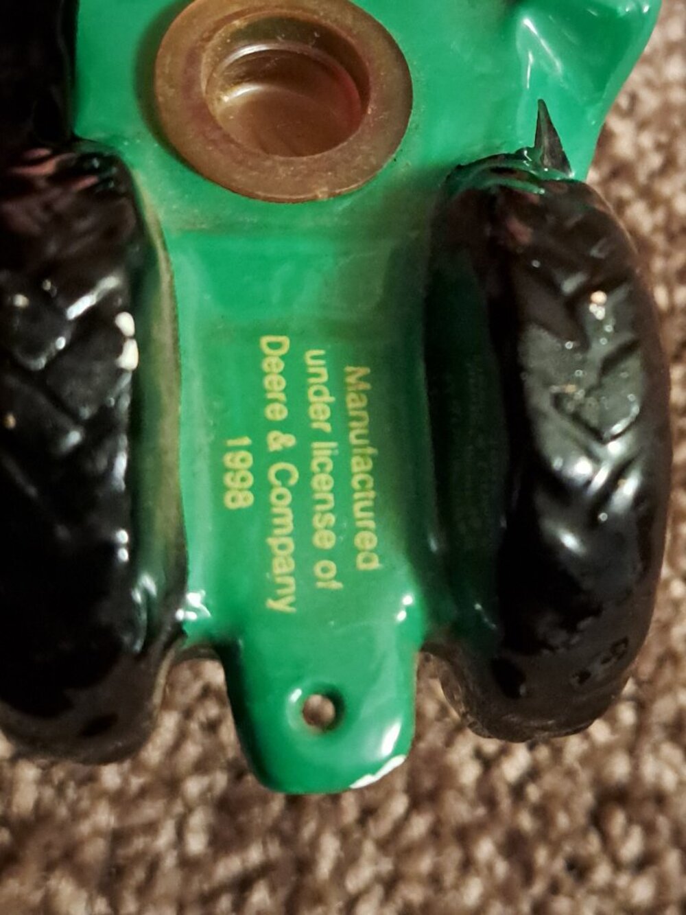 Vintage 1998 Enesco ceramic John Deere Tractor&Wagon Salt and Pepper Shaker Set - Picture 7 of 8